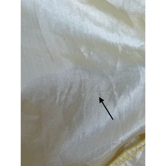 Disney Store Girl 4 Belle Beauty Beast Dress Yellow Costume Princess Roses - Picture 7 of 7